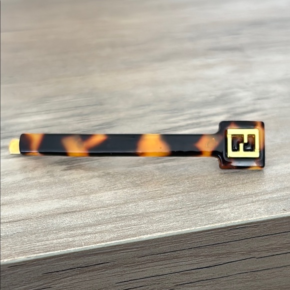 Fendi Tortoise Shell Hair Clip - Picture 6 of 6
